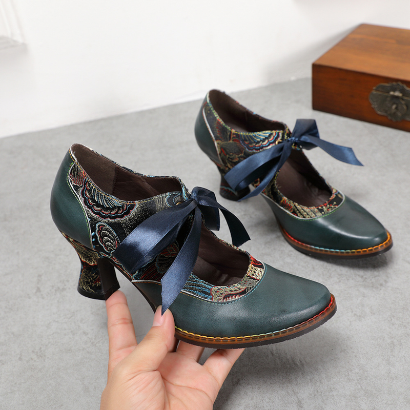 2 Kinds Cowhide Flower Blue Ethnic Style Ribbon Lace Women's Shoes - AwwwCos